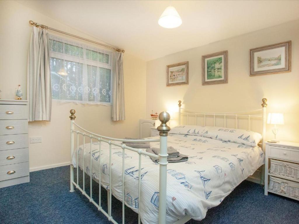 Sunnydaze-Detached Chalet With 2 Bedrooms And 2 Bathrooms And Private Parking Outside Door Dartmouth Kültér fotó