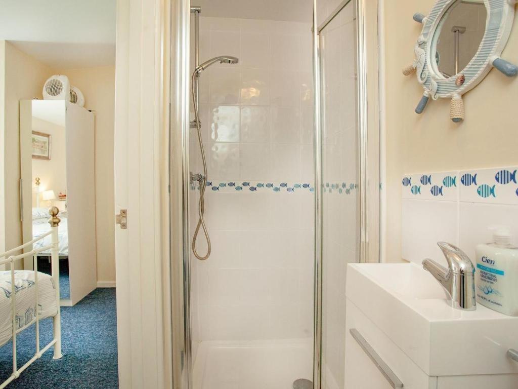 Sunnydaze-Detached Chalet With 2 Bedrooms And 2 Bathrooms And Private Parking Outside Door Dartmouth Kültér fotó